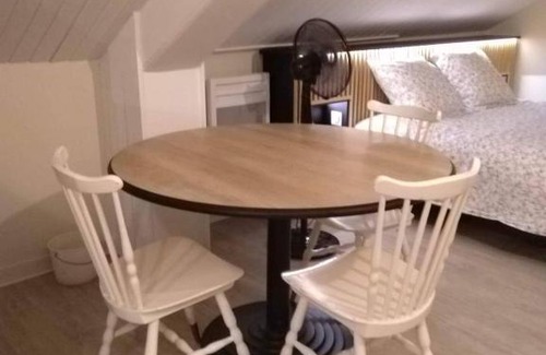 Arbois Appartement | Superbe studio en résidence rue de courcelles