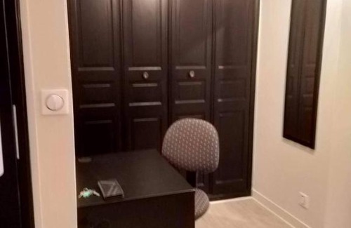 Arbois Appartement | Superbe studio en résidence rue de courcelles