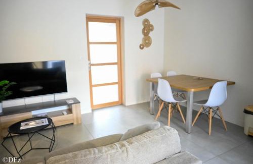 Arthes Appartement | Superbe T2 climatisé avec terrasse et jardin