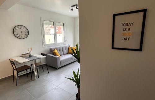 Ozoir-la-Ferriere Appartement | Superbe T2 proche de Paris & Disneyland