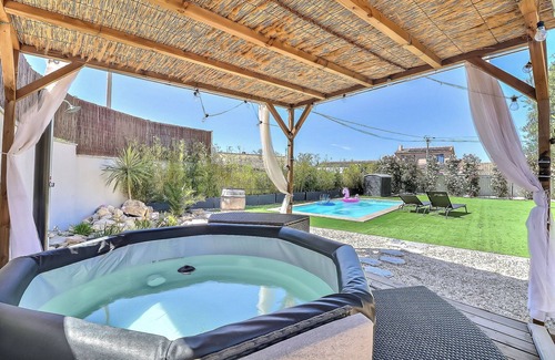 Bouillargues Maison | Superbe villa 6 couchages + un lit bébé, jacuzzi, piscine, salle de sport, calme