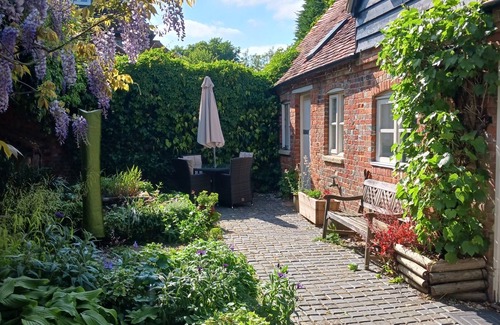 Wallingford Cottage | Etables superbement aménagées à la campagne