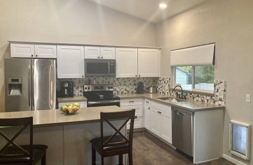 Peoria Maison | Superbowl ready home just 5 miles away