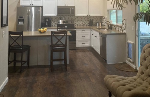Peoria Maison | Superbowl ready home just 5 miles away