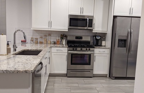 Glendale Maison | SuperBowl Vacation Home 1/4 mile from StateFarm Stadium