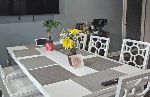 Queens Maison | Superior 1-bedroom house in fabulous Queens