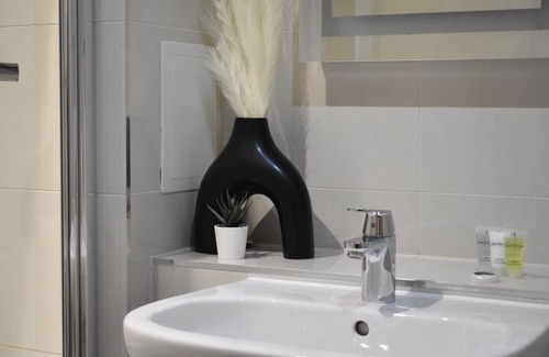 Havering Copropriété | Superior 2 bedroom with balcony in Romford