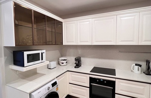 Karon Appartement | Superior 3 Bedroom Apartment 300m to the Sea