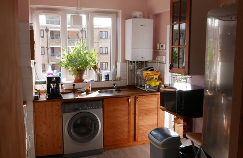 Woodberry Down Lit Et Petit-Déjeuner | Superior double room with view over north London