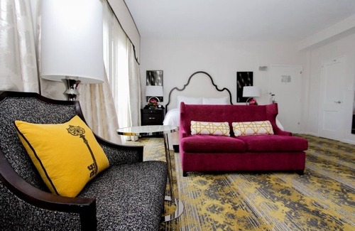 Kalorama Heights Hôtel | Superior Junior Suite King, Onsite Bar, Easy Metro Access