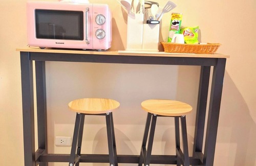 Malate Appartement | Superior King 1BR 1BA w/Balcony, Bayview, Pool, Netflix