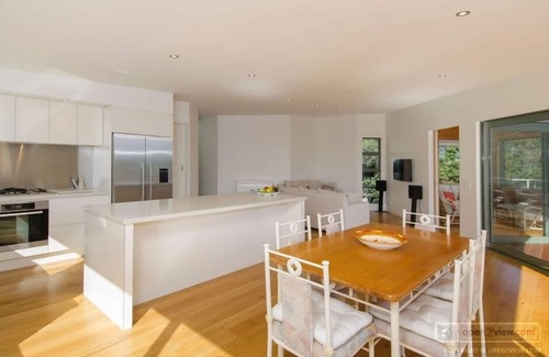 Pauanui Maison | Maison de plage moderne et supérieure avec une vue exceptionnelle