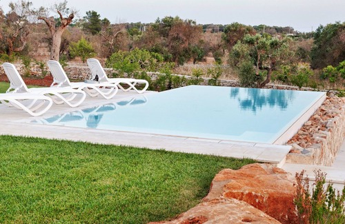 Salve Villa | Merveilleuse villa avec piscine et grand jardin