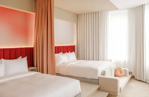 Saint-Roch Hôtel | Superior Suite 1 - Rose Hôtel Invisible