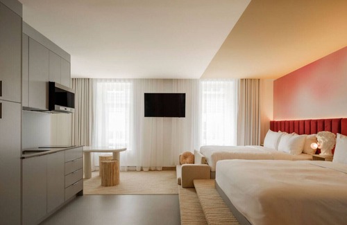 Saint-Roch Hôtel | Superior Suite 1 - Rose Hôtel Invisible