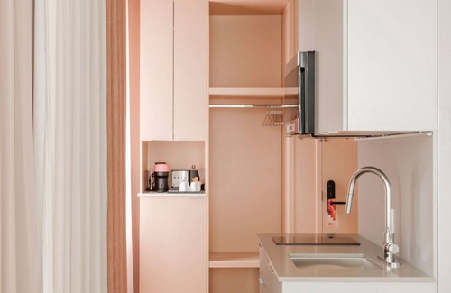 Saint-Roch Hôtel | Superior Suite 4 - Rose Hôtel Invisible