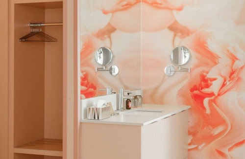 Saint-Roch Hôtel | Superior Suite 4 - Rose Hôtel Invisible