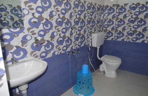 Ujire Cabine | SUPREME LODGe