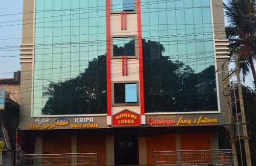Ujire Cabine | SUPREME LODGe
