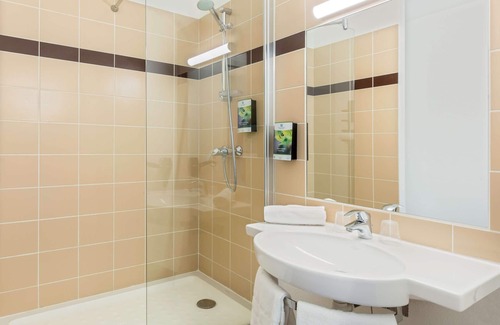 Saint-Amand-les-Eaux Hôtel | Sure Hotel by Best Western Saint-Amand-Les-Eaux