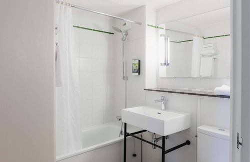 Le Poinconnet Hôtel | Sure Hotel by Best Western Chateauroux
