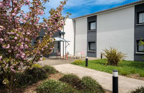 Bressols Hôtel | Sure Hotel by Best Western Les Portes de Montauban