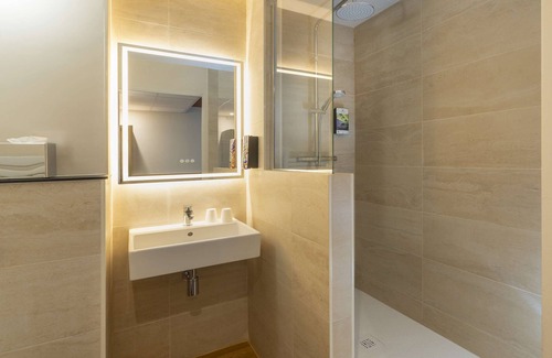 Zone Activite Nord-Ouest Hôtel | Sure Hotel by Best Western Caen Mémorial