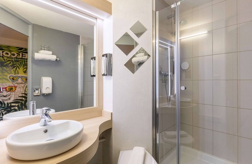 Bondues Hôtel | Sure Hotel by Best Western Lille Tourcoing Ex Hotel Garden