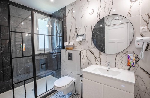 Notre-Dame-de-Gravenchon Hôtel | Sure Hotel by Best Western Port Jérome - Le Havre