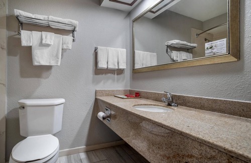 Greenwood Hôtel | SureStay Plus Hotel by Best Western Greenwood