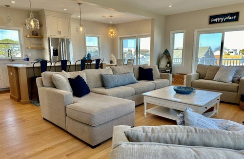 Surf City Maison | Surf City Beautiful New Construction 5 bedrooms + Elevator, Walkable