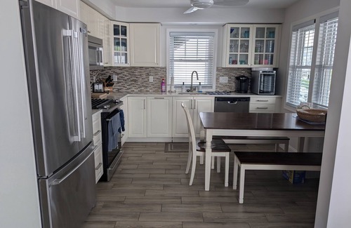 Surf City Maison | Surf City NOUVEAU Duplex 3BR (1er Fl) - Étapes pour Kid Friendly Bay Beach 3 à l'océan