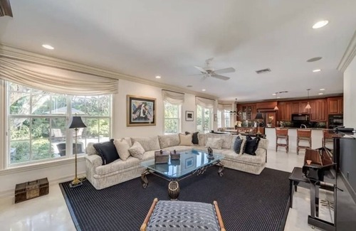 East Fort Lauderdale Maison | Surf House- Palatial Surf Mansion - Heated Pool
