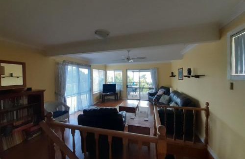 Camden Head Maison | Surf n View