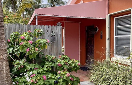 Briny Breezes Cottage | Surf Road Beach Cottage