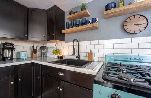 Golden Hill Appartement | Surf's Up Paradise Apartment