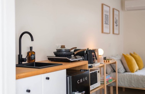 Wooloweyah Maison | Surf Shack Bungalow - Oceanstays