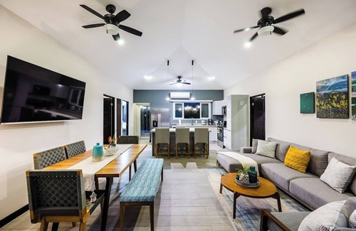 Avellanas Beach Maison | Surf, Sun and Pura Vida!