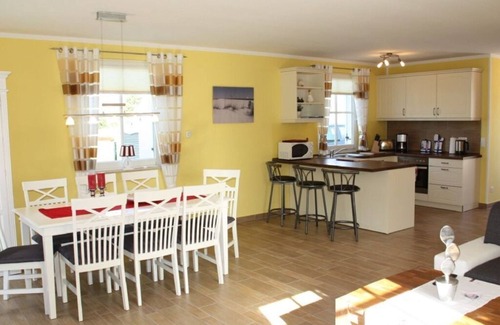 Glowe Maison | Surfeur Retraite moderne
