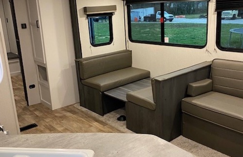 Surfside Beach Maison | Surfside Scalawag Hideout - 2-Bedroom Getaway - Surfside Beach