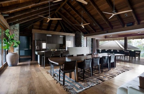 Cattai Maison | Surin Estate: Spacious 5-bedroom estate in brilliant Cattai with Pool and Garden