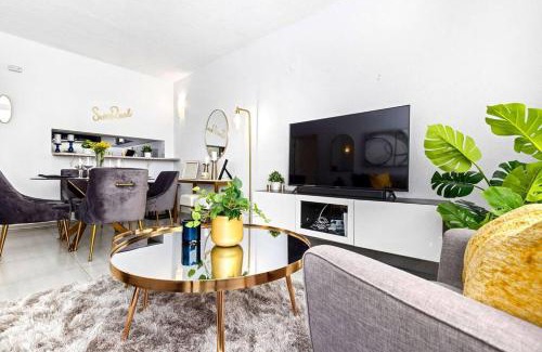Condado Appartement | SurReal Beach Flat