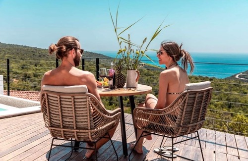Klinci Villa | Surround yourself by stunning beauty & experience an extraordinary holiday