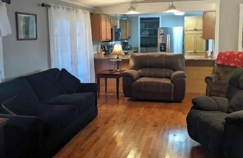 Sparta Maison | Surrounded by state parks!