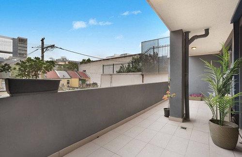 Redfern Appartement | Surry Hills l Two Bedroom l Pet Friendly