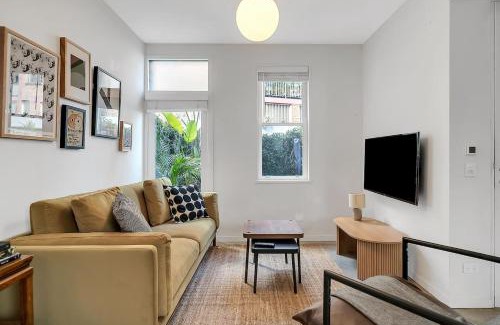 Surry Hills Maison | 'Surry Soul' Architect-Designed Terrace with Rooftop