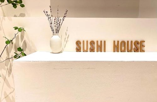 Truc Bach Maison | Sushi House Ba Dinh alley38 Hang Bun homestay
