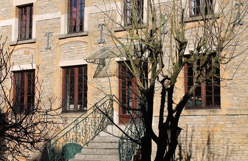 Sedan Maison | Le temps suspendu