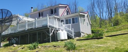 Susquehanna Maison | Susquehanna Waterfall Haven