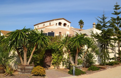 La Bisbal del Penedes Cottage | Mas du XVII siècle au mileu des vignes du Penedes, avec piscine privée